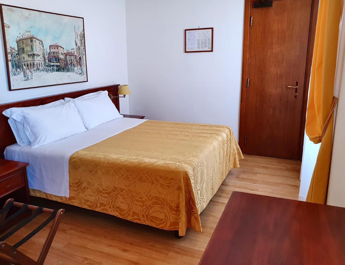 Hotel Aurora فيرونا المظهر الخارجي الصورة