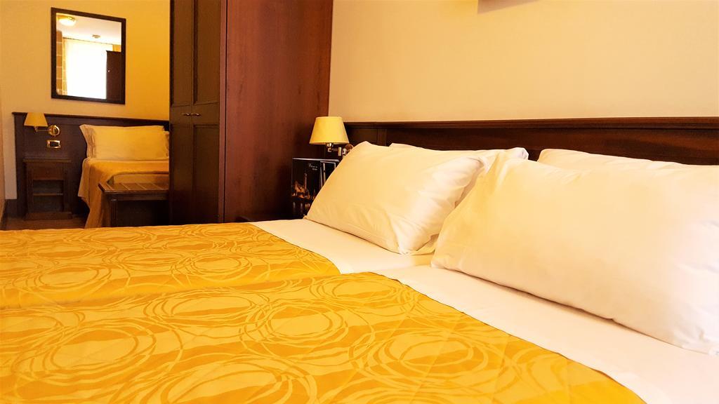 Hotel Aurora فيرونا المظهر الخارجي الصورة